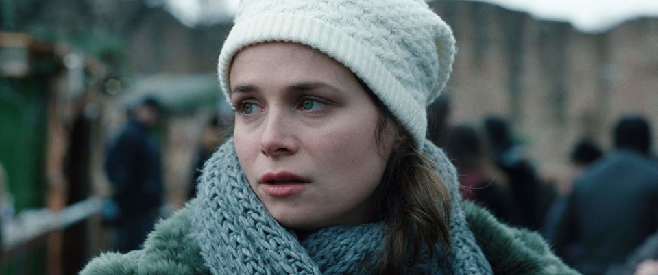 MV5BYzM1ZjcxNDAtMWVhOC00Zjk2LWJhZDYtZjMzYzQ5NjRjZT