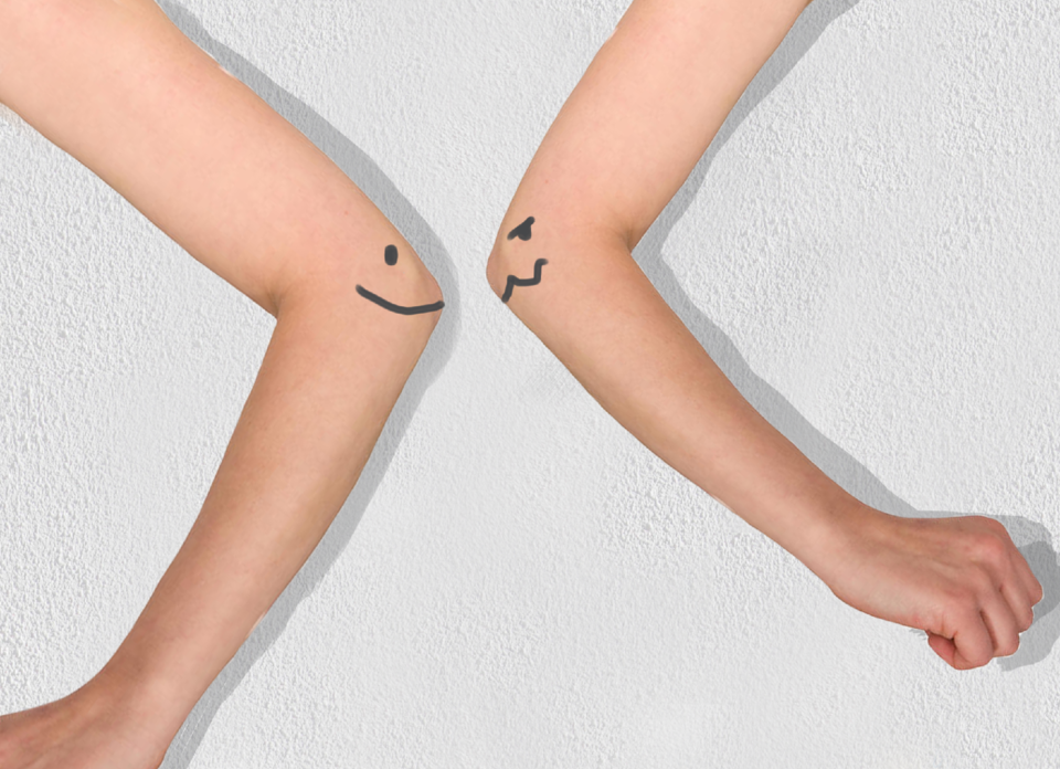 falarpeloscotovelos.png falarpeloscotovelos.png