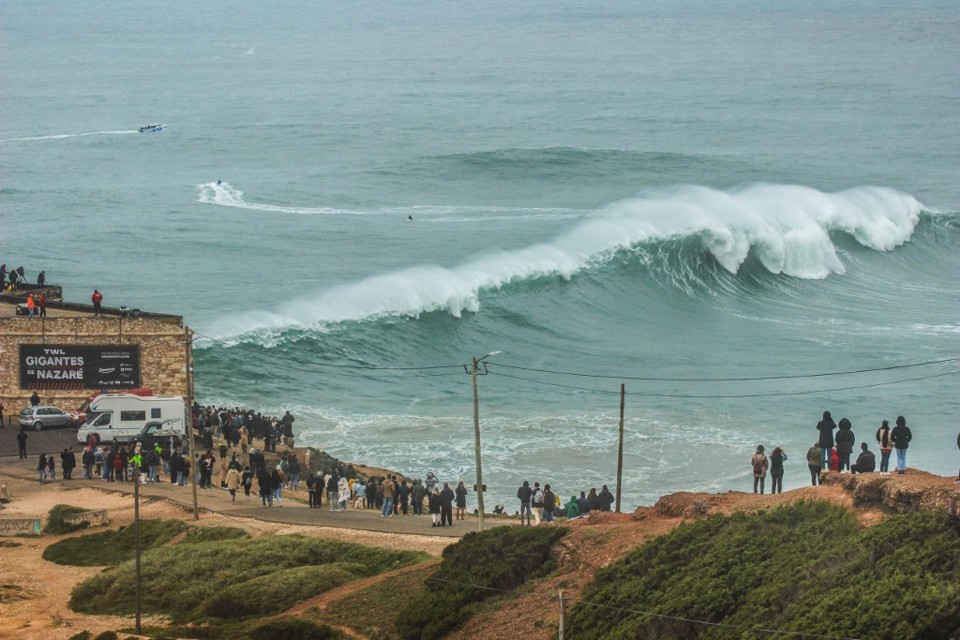 ondas gigantes nazaré 8 a.jpg
