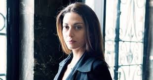 Nadia in. canalplus.france.jpg