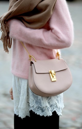 Chloe-Drew-Rose-Quartz-Kate-Glitter-21-636x1000.jp