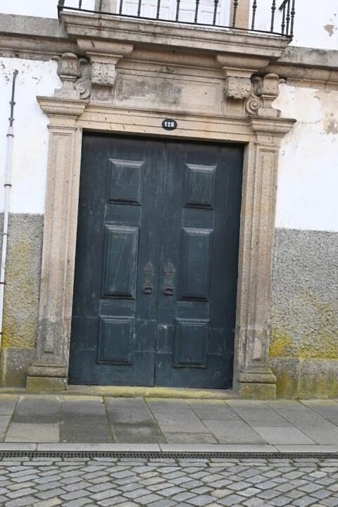 Não me canso disto portas janelas 2.JPG