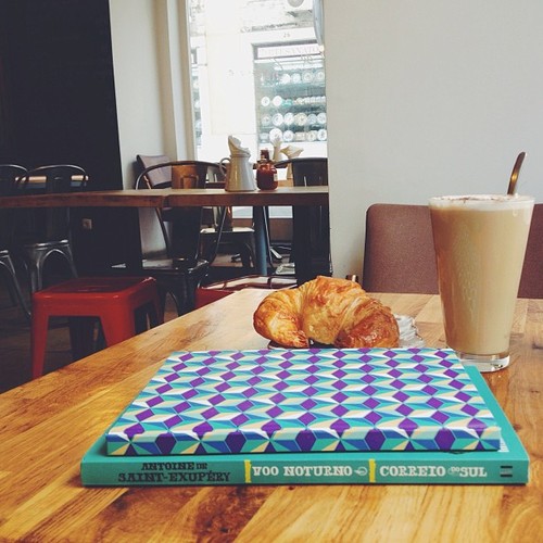 croissant.jpg croissant.jpg