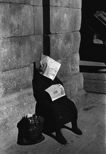 Inge Morath SPAIN. Madrid. 1955. Plaza Mayor. Sies