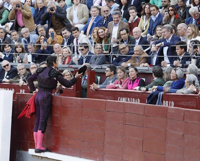 Bride de M.A.Perera a Alberto Núñez Feijóo-17.0