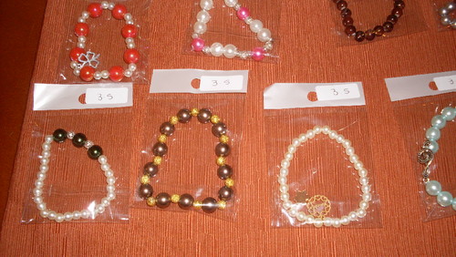 pulseiras e colares.JPG