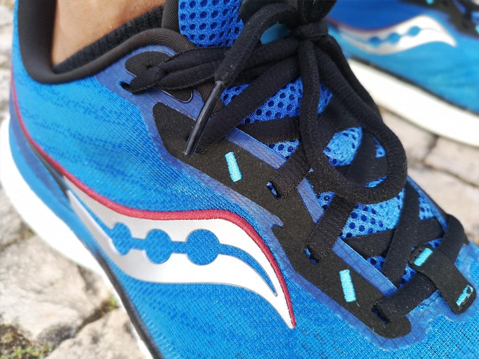 close-up-saucony-triumph-19-correr-na-cidade.jpg