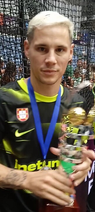 Screenshot_2022-08-28-20-18-12-776_com.miui.videop