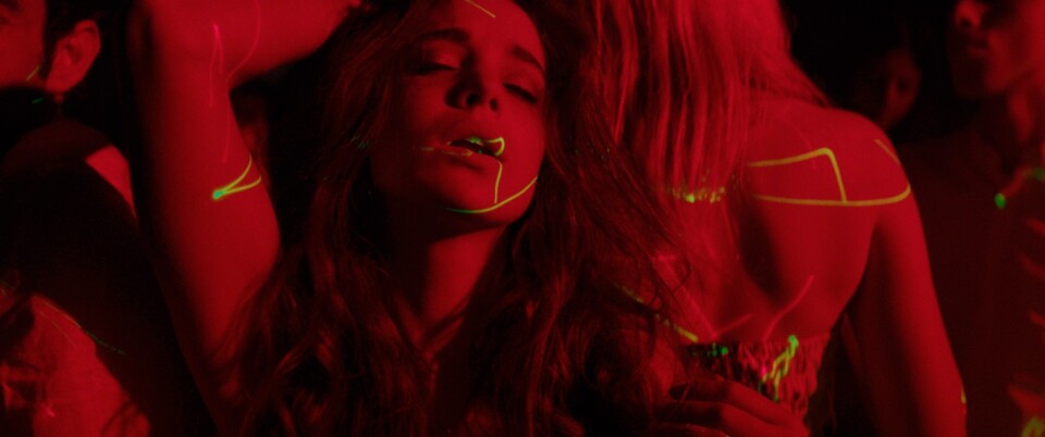 MV5BY2E1N2MxN2MtZmIwZS00ZmRjLWJjM2MtMGE5N2VmNmMwN2