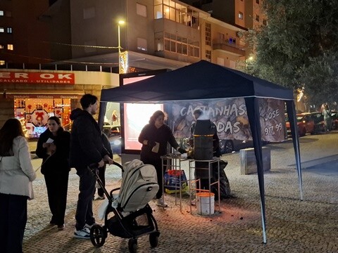 28b_Inauguração_Iluminações_de_Natal_OAz (38).