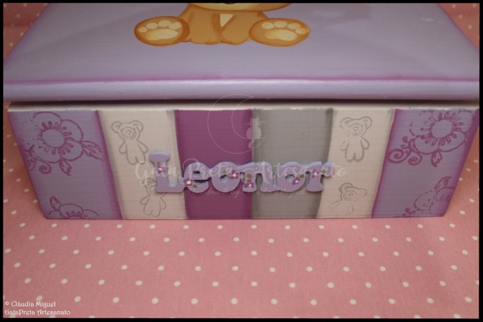 Caixa ganchinhos e moldura Lilac Bear3.JPG