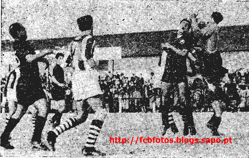 1956-57-fcb-academica-jose augusto observa.png
