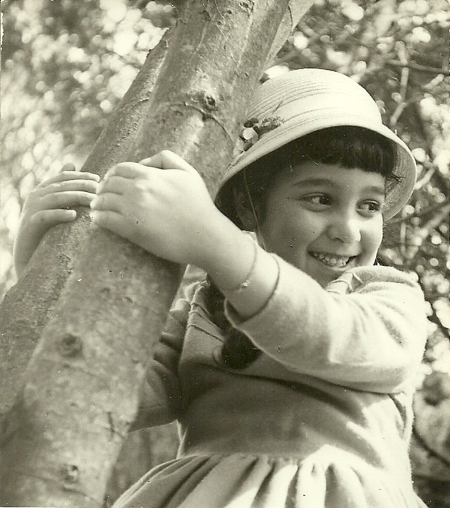 Eu trepando a uma árvore.jpeg