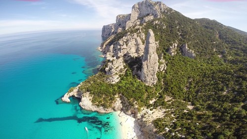 Cala_Goloritzé_italia youtube.jpg