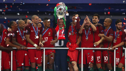 portugal-fernando-santos-euro-2016_3741782.jpg