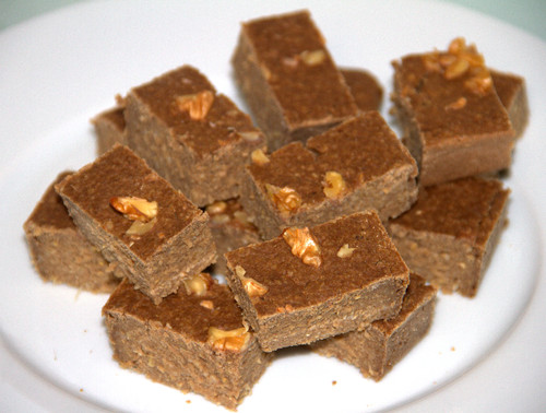 Bolo de alfarroba.jpg Bolo de alfarroba.jpg