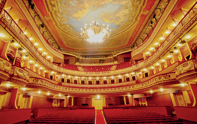 TeatroSLuiz Lisboa.jpg