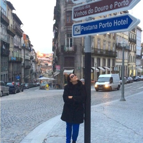 ana carolina em portugal.jpg