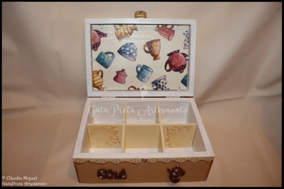 Caixa de chá Chás às cores3.JPG