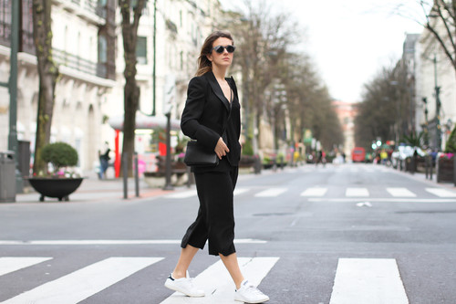 clochet-streetstyle-outfit-mango-black-culottes-ce