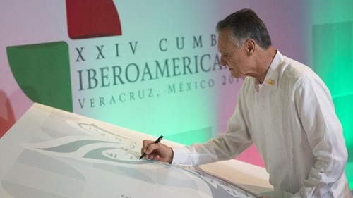 cavaco_silva_na_cimeira_ibero_americana_no_mexico1