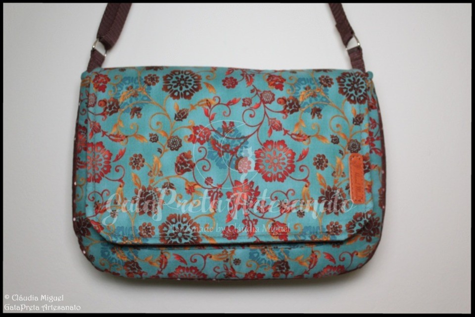 Mala colegial Arabesque Flowers2.JPG