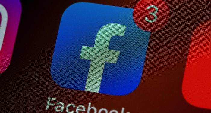 2021-04-13 facebook-app-on-screen-2.jpg