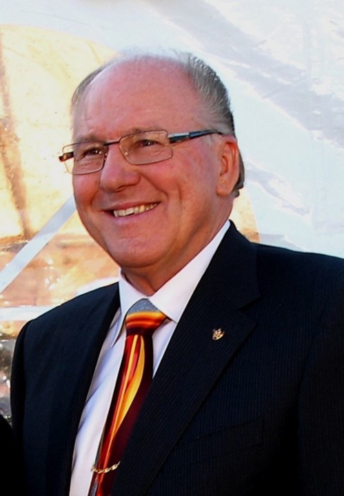 Comendador M Eduardo Vieira