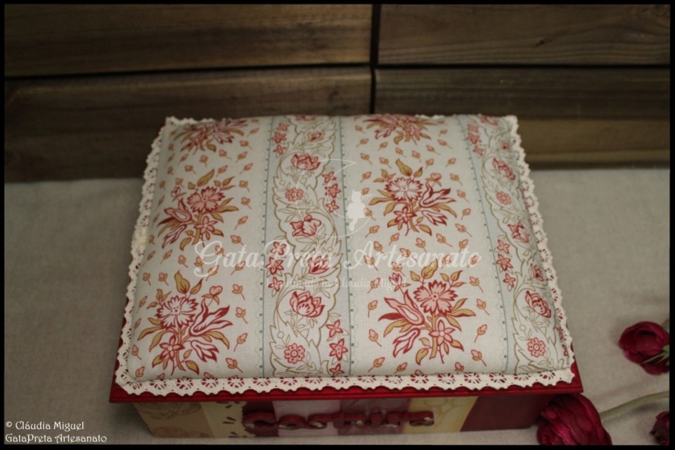 Caixa de costura Burgundy FlowersII-3.JPG