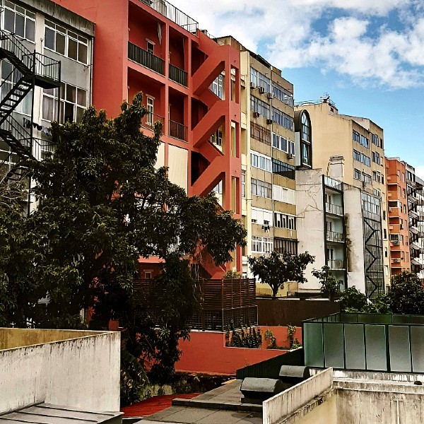 O avesso da cidade (2).jpg O avesso da cidade (2).jpg