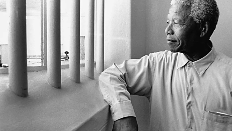 w1280-p16x9-dia-6-022-Mandela-Cell_0.jpg