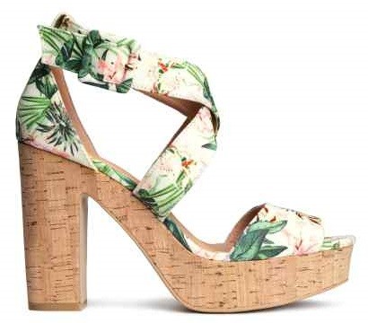 sandálias.jpg sandálias.jpg