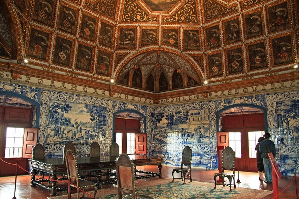 1024px-Palácio_Nacional_de_Sintra_-_Portugal_(63