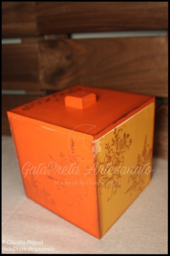 Caixa Dolce Gusto e caixa açúcar Spicy Coffeee5.