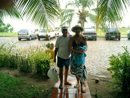 VOLTANDO DO BANHO DE CHUVA.jpg VOLTANDO DO BANHO DE CHUVA.jpg