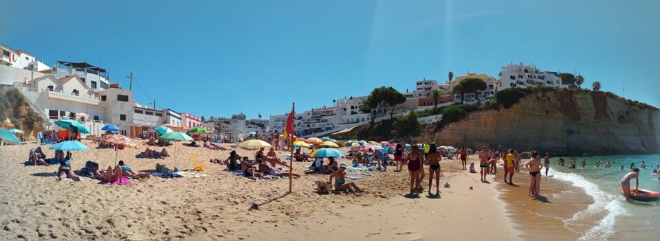 Não me canso disto_Praia_Carvoeiro1.jpg