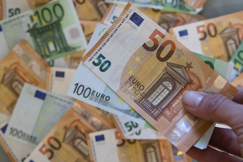 dinheiro.jpg dinheiro.jpg