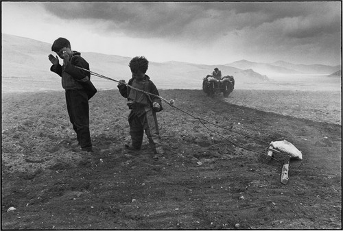 Himalaya Mountains. 2001. Family working in dust s