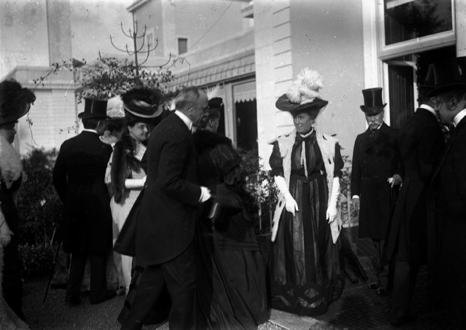 garden party1907 _4.jpg