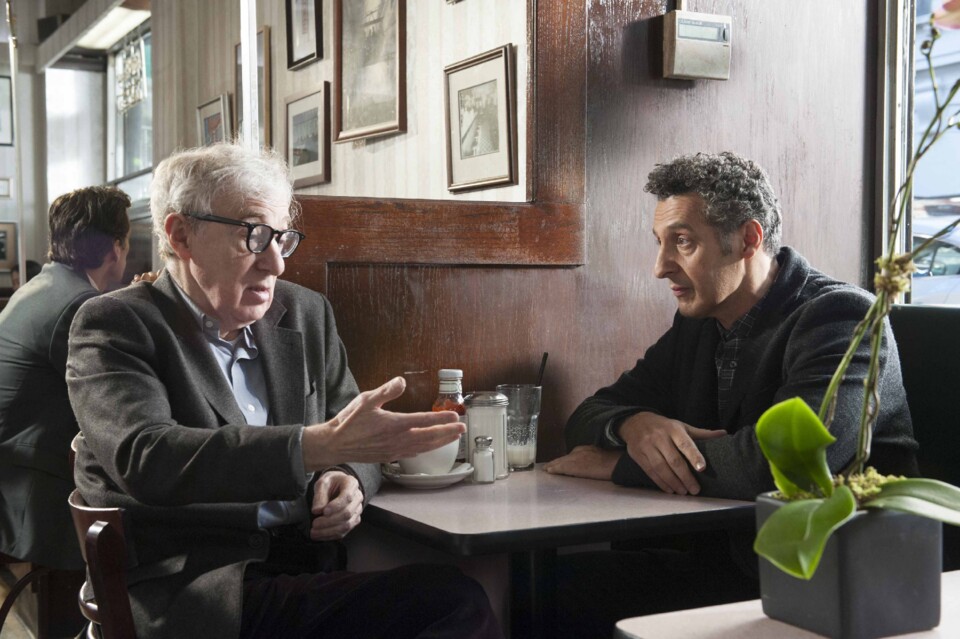 fading-gigolo-woody-allen-john-turturro.jpg