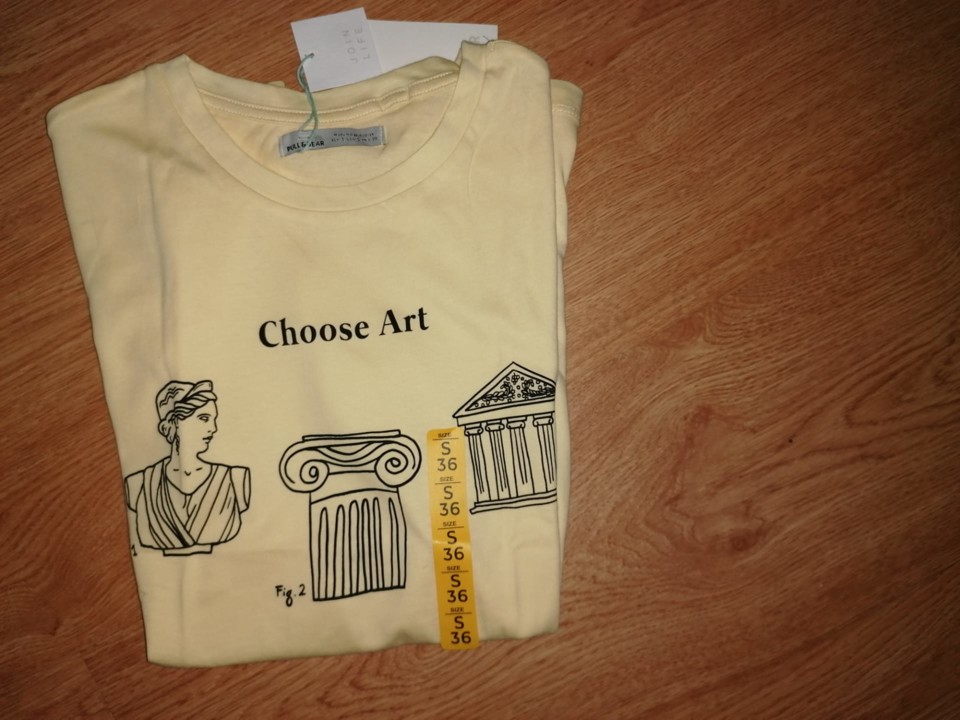 T-shirt.jpg T-shirt.jpg