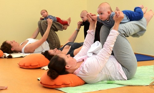 Baby-Yoga-06.jpg