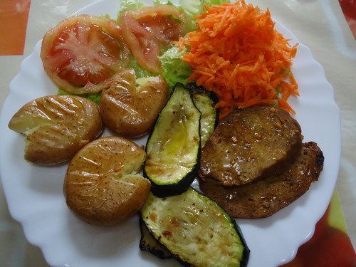 Seitan Grelhado com Batata a Murro