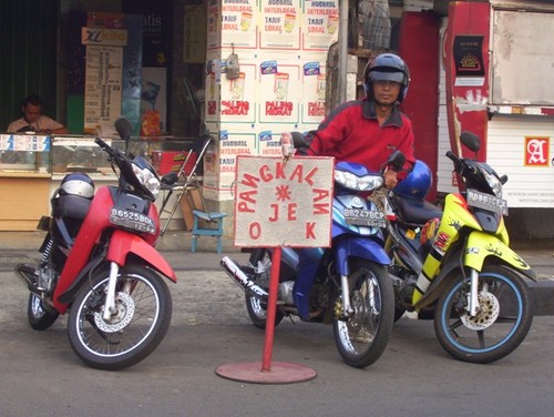 Feita no Brasil? Mais um testículo de moto - @Motite