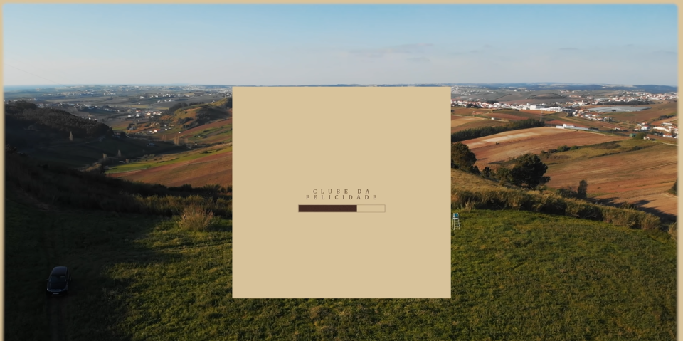 oclubedafelicidade.png