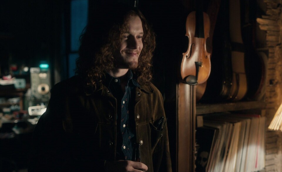 MV5BMjA2NTNkNDgtMmQ5Yy00Yzc3LWI2ZGMtMjU4OTI1ODMxOW