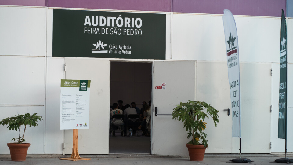 Foto Auditório Feira de São Pedro.jpg
