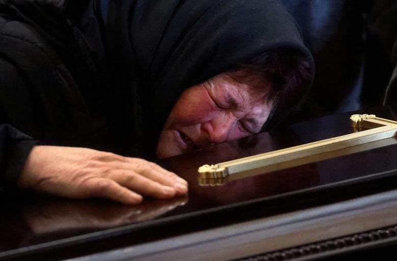 Kai Pfaffenbach-Reuters.jpg