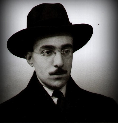 Fernando-Pessoa (1).jpg