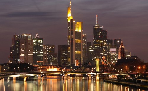 7 frankfurt ECONOMICO.jpg